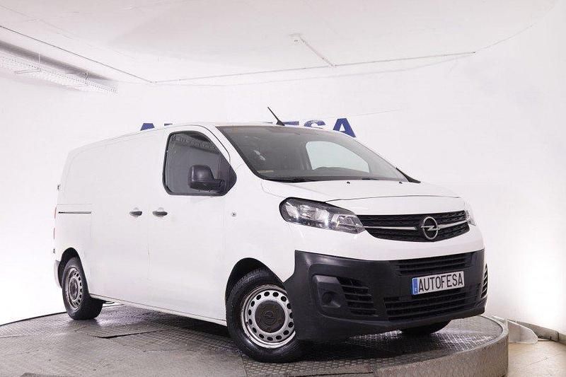Usado Opel Vivaro 100 CV (73 kW) 2021 Blanco Monovolumen