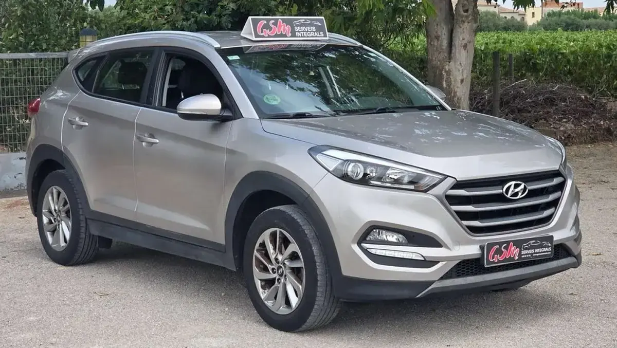 Usado Hyundai Tucson 132 CV (97 kW) 2015 Beige SUV