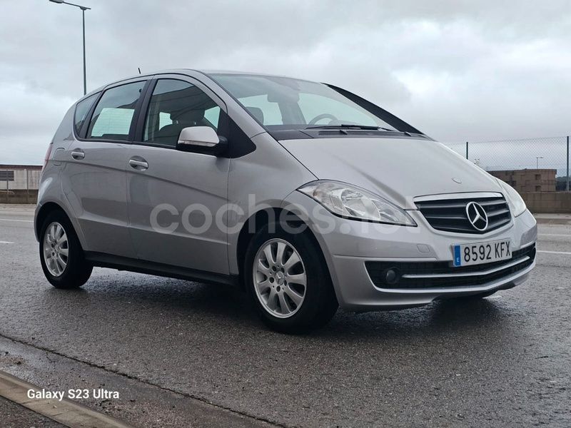 Gris / plata Usado 2009 Mercedes A180 Elegance Monovolumen | 4400 € (Precio justo) - Imagen 1/4
