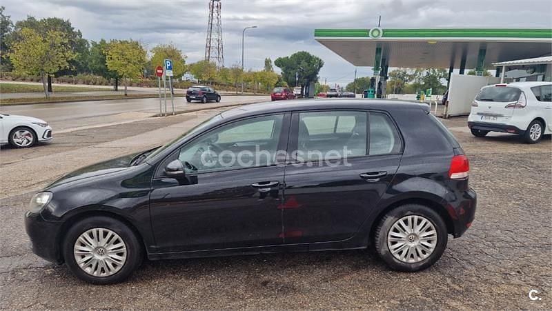 Negro Usado 2009 VW Golf Berlina | 5000 € (Precio justo) - Imagen 1/4