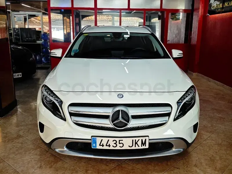 Usado Mercedes GLA220 Urban 177 CV (130 kW) 2016 Blanco SUV