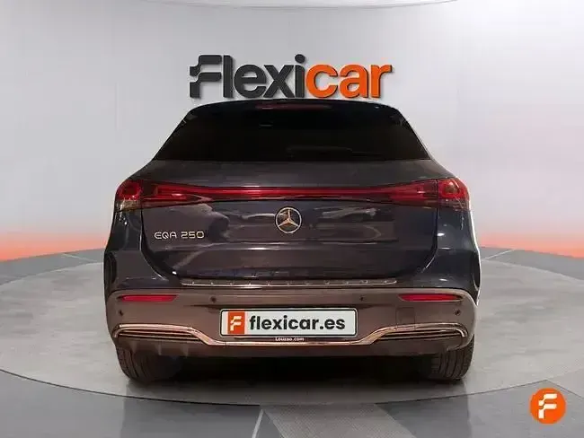 Usado Mercedes EQA250 139 kW (190 CV) 2021 Azul SUV