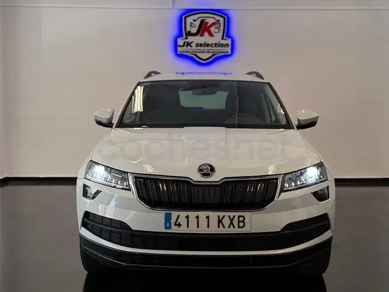 Usado Skoda Karoq Ambition 115 CV (84 kW) 2019 Blanco SUV