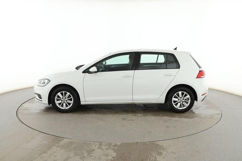 Usado VW Golf VII Edition 110 CV (80 kW) 2018 Blanco Utilitario