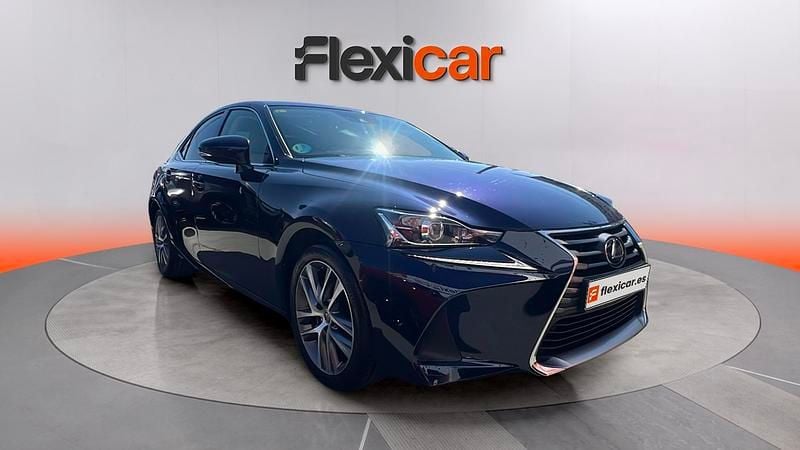 Usado Lexus IS300h Business Edition 223 CV (164 kW) 2018 Azul Berlina