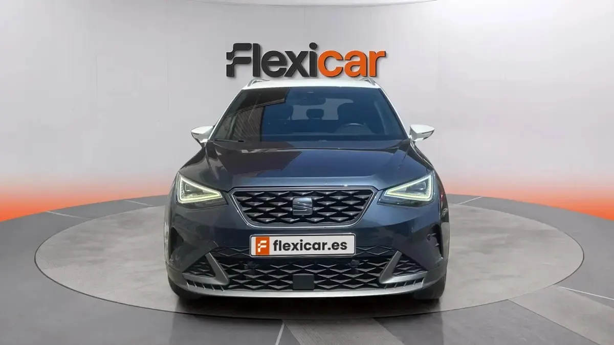 Usado Seat Arona FR 150 CV (110 kW) 2023 Blanco SUV