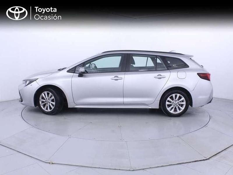 Usado Toyota Corolla Active 140 CV (102 kW) 2025 Gris Familiar