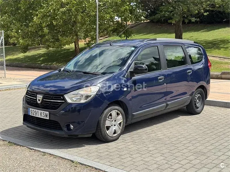 Usado Dacia Lodgy Ambiance 102 CV (75 kW) 2018 Azul Monovolumen