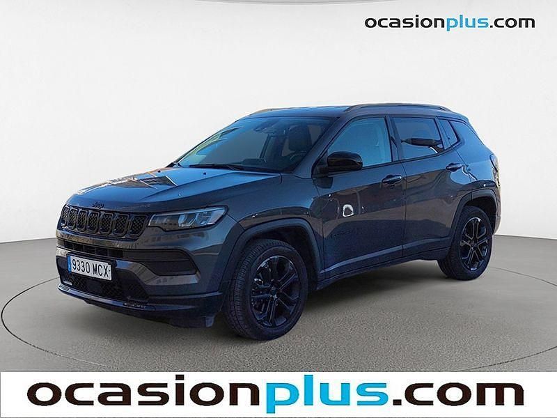 Gris Usado 2022 Jeep Compass Night Eagle SUV | 23.446 € (Precio justo) - Imagen 1/4