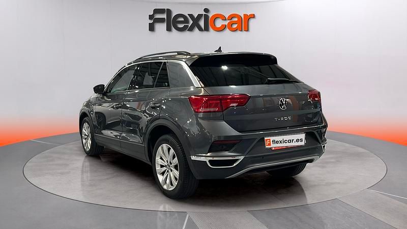 Usado VW T-Roc Advance 150 CV (110 kW) 2021 Gris SUV