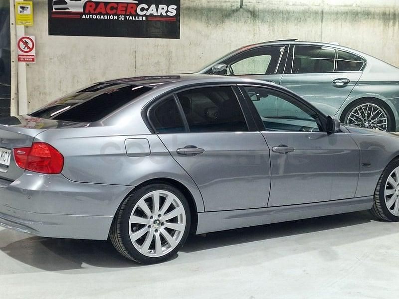 Usado BMW 318 143 CV (105 kW) 2011 Gris / plata Berlina