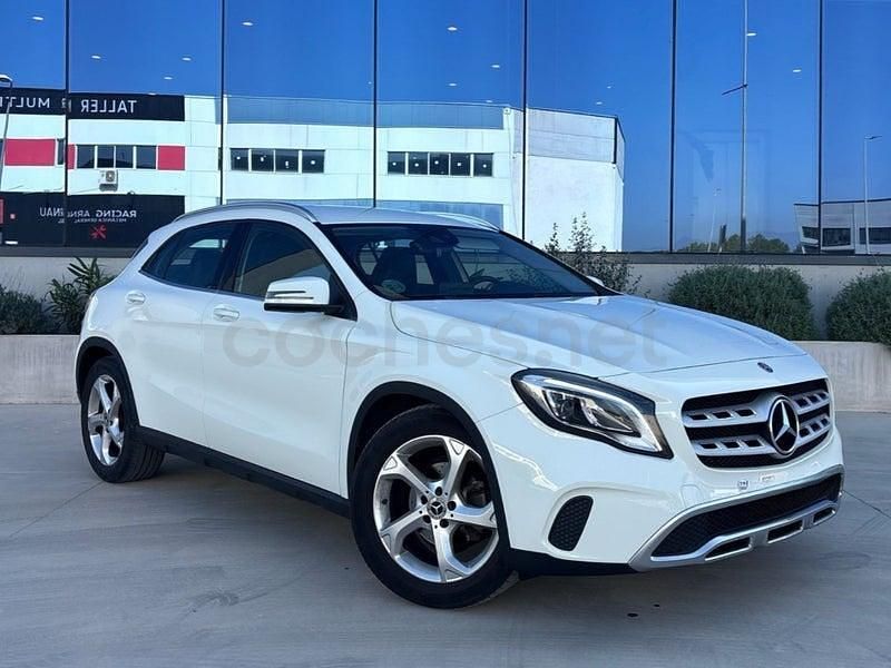 Usado Mercedes GLA200 Urban 136 CV (100 kW) 2017 Blanco SUV