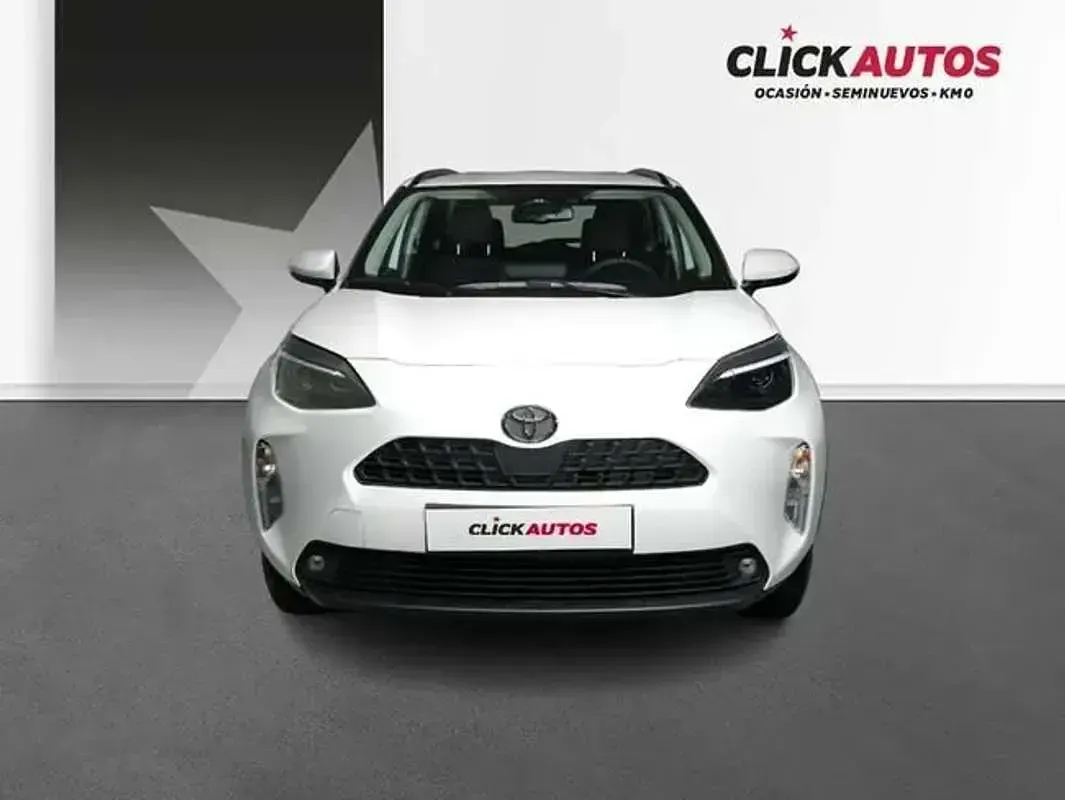 Usado Toyota Yaris Cross 116 CV (85 kW) 2025 Blanco SUV