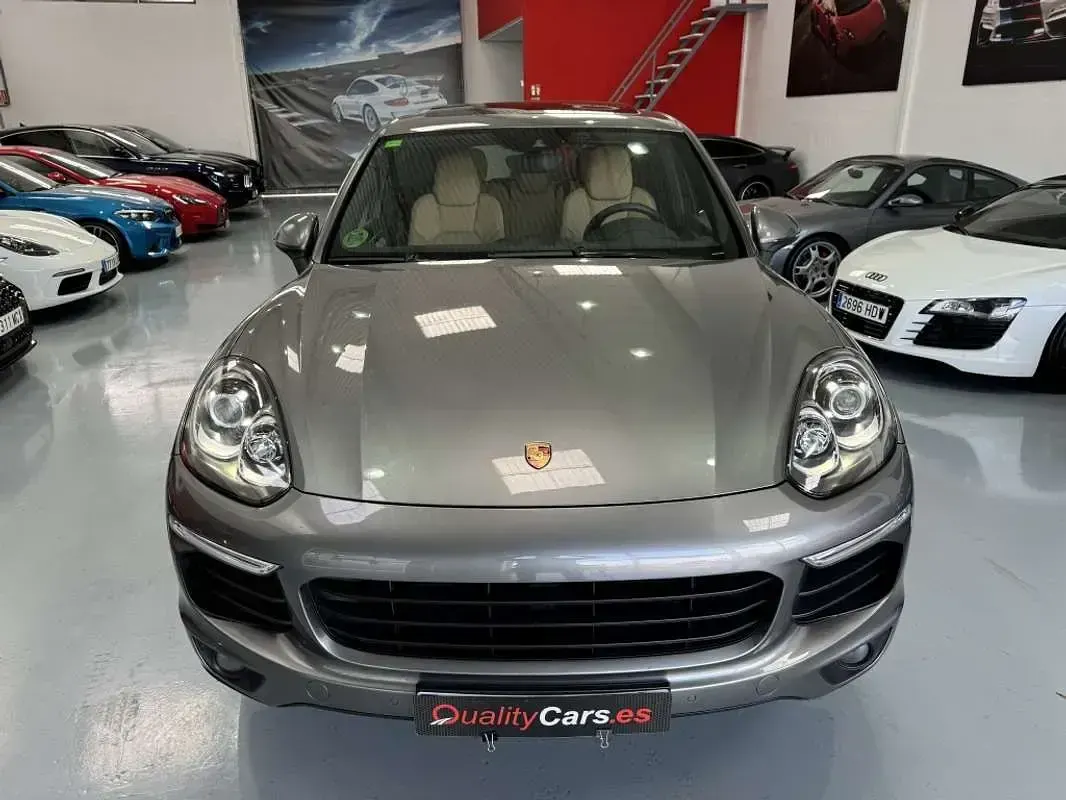 Usado Porsche Cayenne 262 CV (192 kW) 2015 Gris SUV