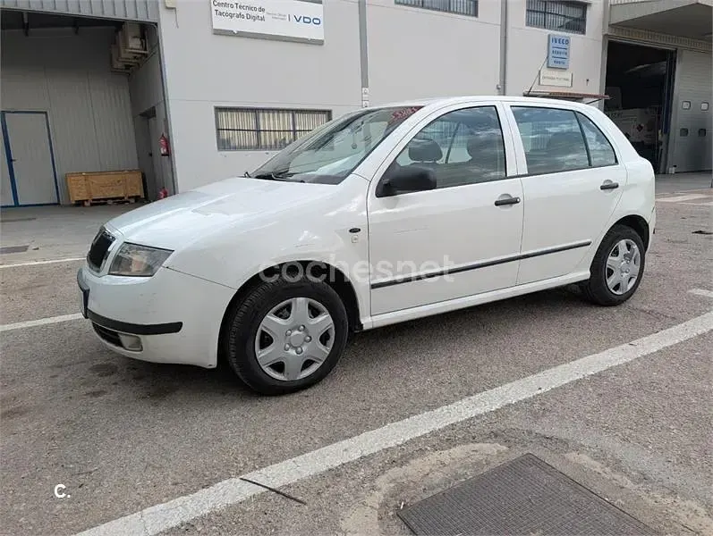 Usado Skoda Fabia Comfort 100 CV (73 kW) 2000 Blanco Berlina