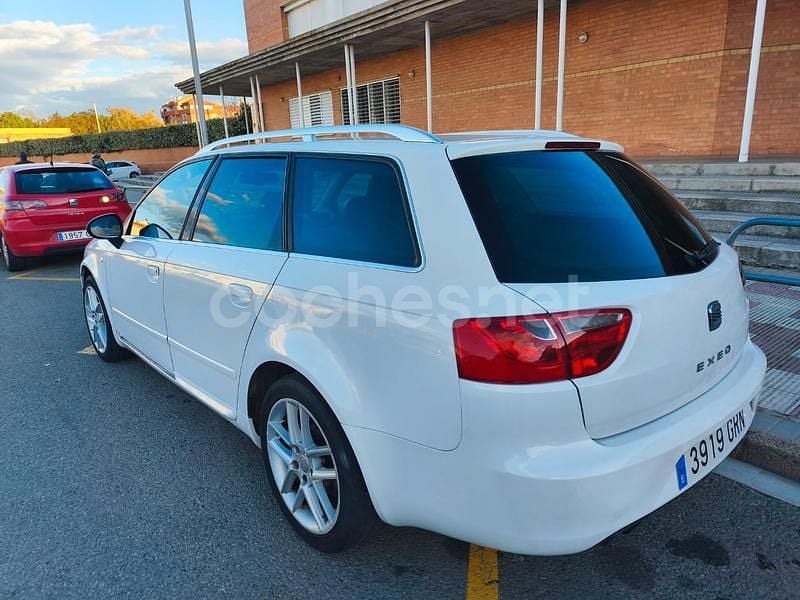 Usado Seat Exeo Reference 143 CV (105 kW) 2009 Blanco Familiar