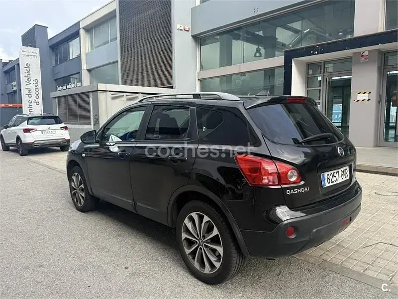 Usado Nissan Qashqai Tekna 140 CV (102 kW) 2009 Negro SUV