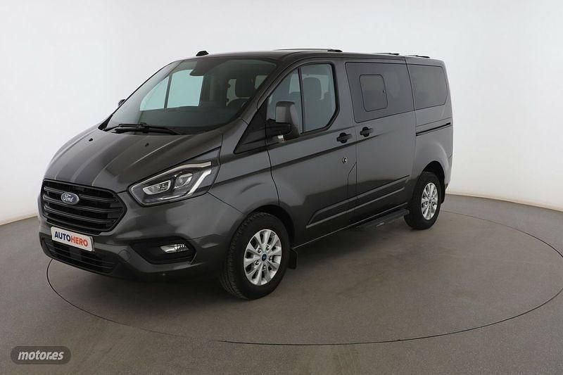 Gris Usado 2021 Ford Transit Familiar | 28.199 € (Un poco caro) - Imagen 1/3
