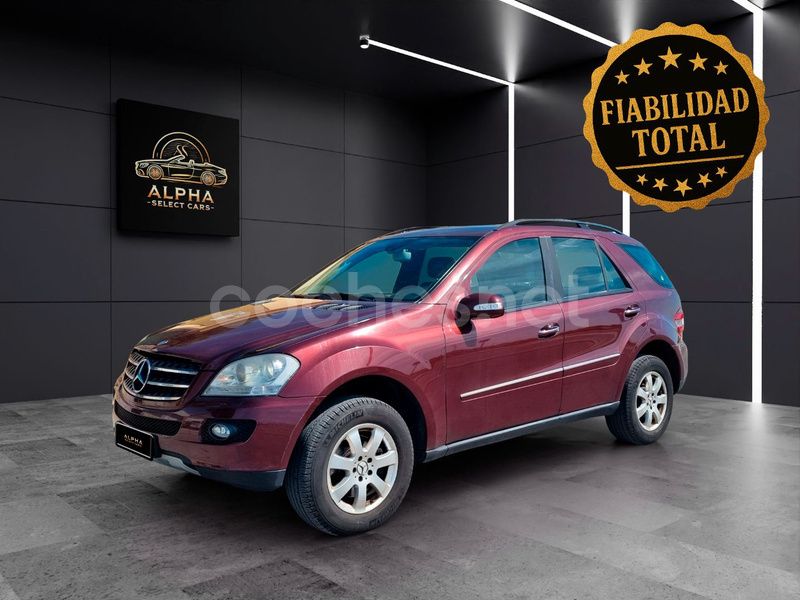 Granate Usado 2007 Mercedes ML320 SUV | 9923 € (Precio justo) - Imagen 1/4