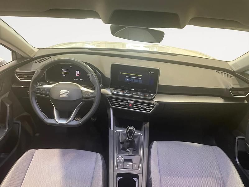 Usado Seat Leon Style 116 CV (85 kW) 2025 Blanco