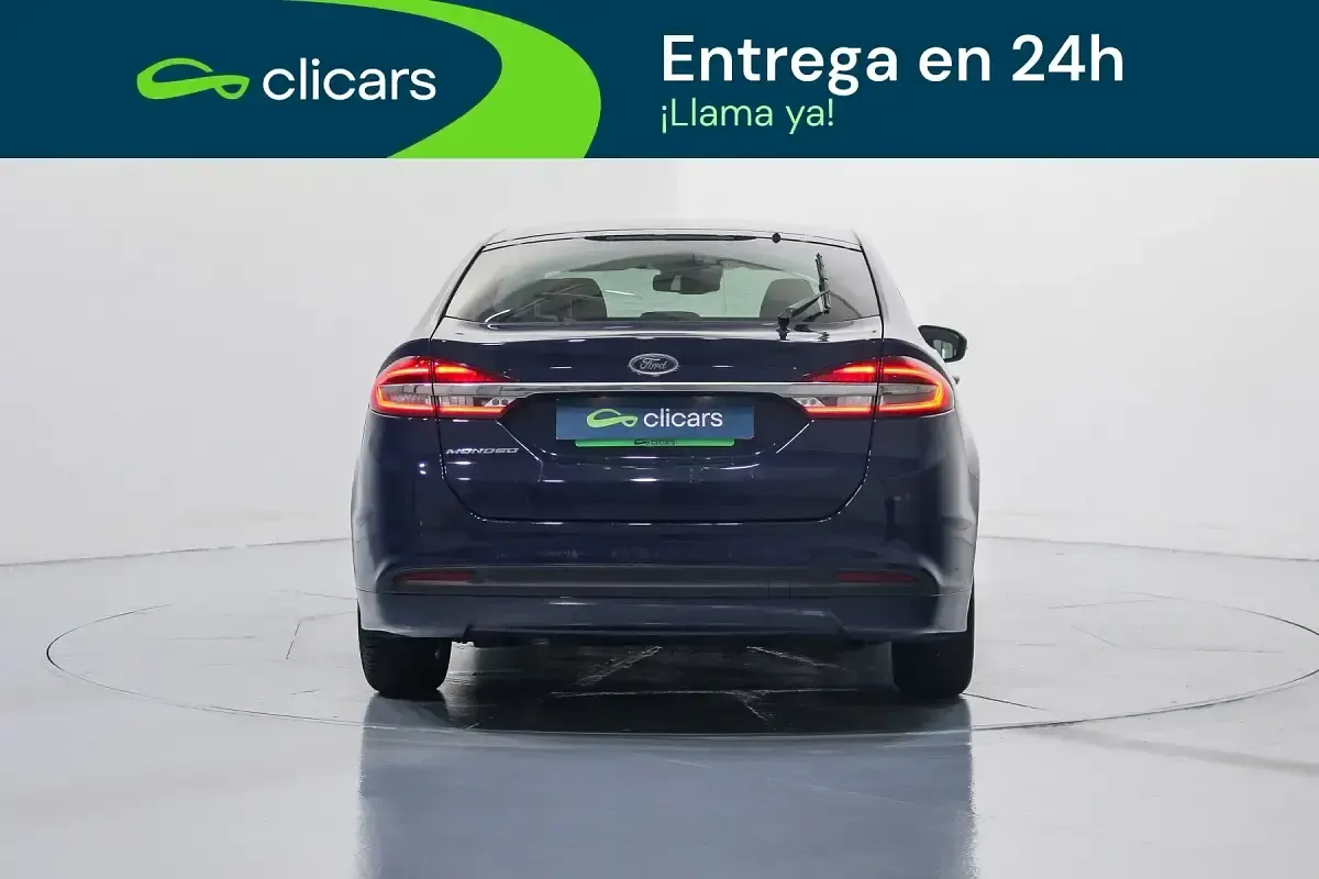 Usado Ford Mondeo Trend 150 CV (110 kW) 2019 Azul Berlina