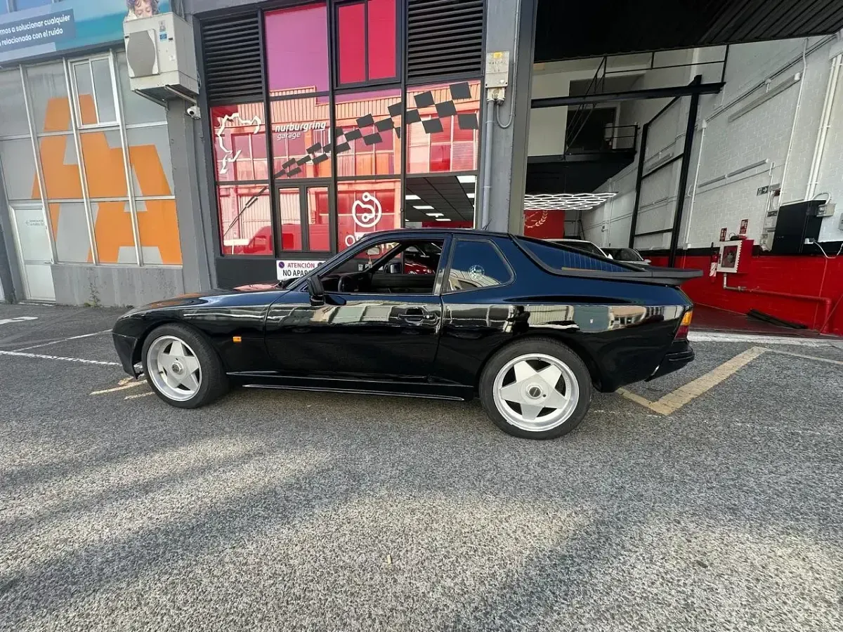 Usado Porsche 944 163 CV (119 kW) 1987 Negro Coupe