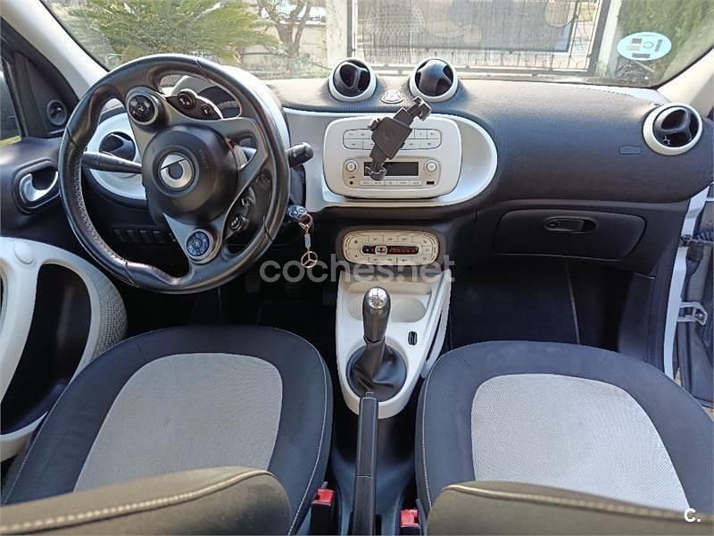 Usado Smart ForFour Passion 71 CV (52 kW) 2015 Gris / plata Utilitario