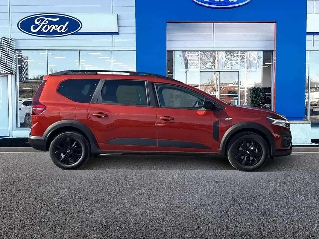 Usado Dacia Jogger Extreme 101 CV (74 kW) 2023 Naranja Monovolumen