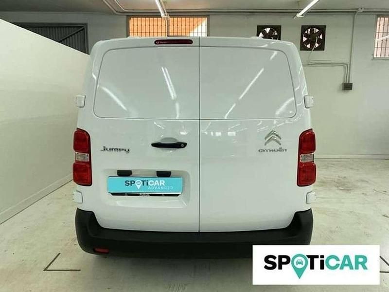 Usado Citroën Jumpy Comfort 122 CV (89 kW) 2018 Blanco Monovolumen