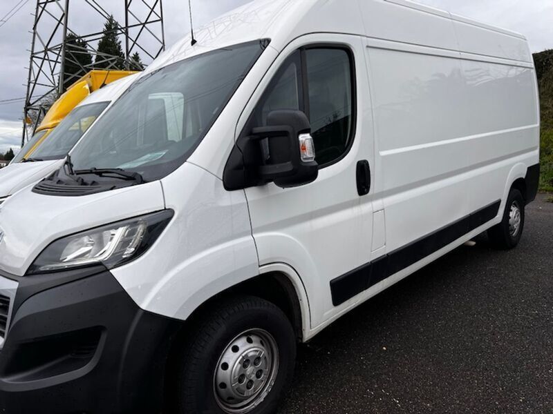 Blanco Usado 2018 Peugeot Boxer Van | 16.900 € (Caro) - Imagen 1/4