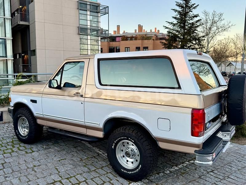 Usado Ford Bronco 335 CV (246 kW) 2023 Beige SUV