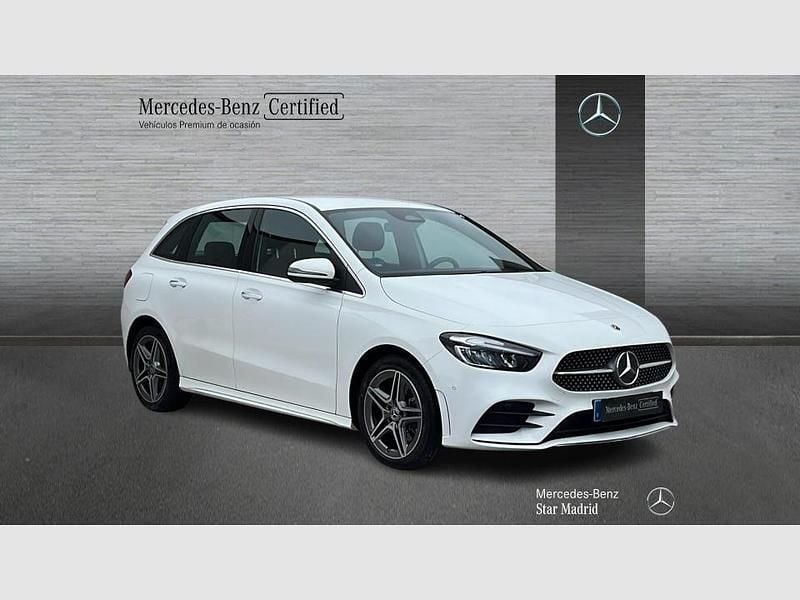 Usado Mercedes B250e AMG line 218 CV (160 kW) 2025 Blanco Monovolumen