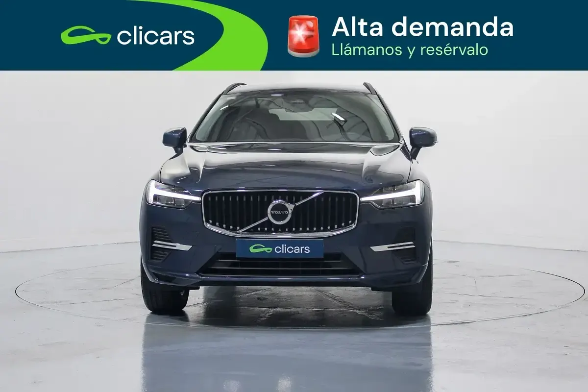 Usado Volvo XC60 Momentum 197 CV (144 kW) 2021 Azul SUV