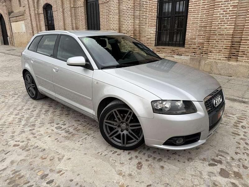 Usado Audi A3 Sportback S-Line 140 CV (102 kW) 2008 Gris Utilitario