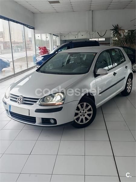 Usado VW Golf IV Sportline 140 CV (102 kW) 2005 Gris / plata Berlina