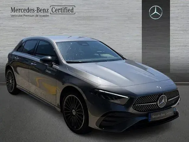 Nuevo Mercedes A250 218 CV (160 kW) 2026 Gris montaña Berlina