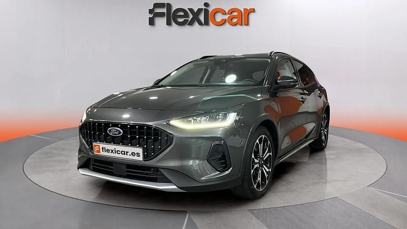 Begagnad Ford Focus Active 155 HK (114 kW) 2022 Grå Sedan