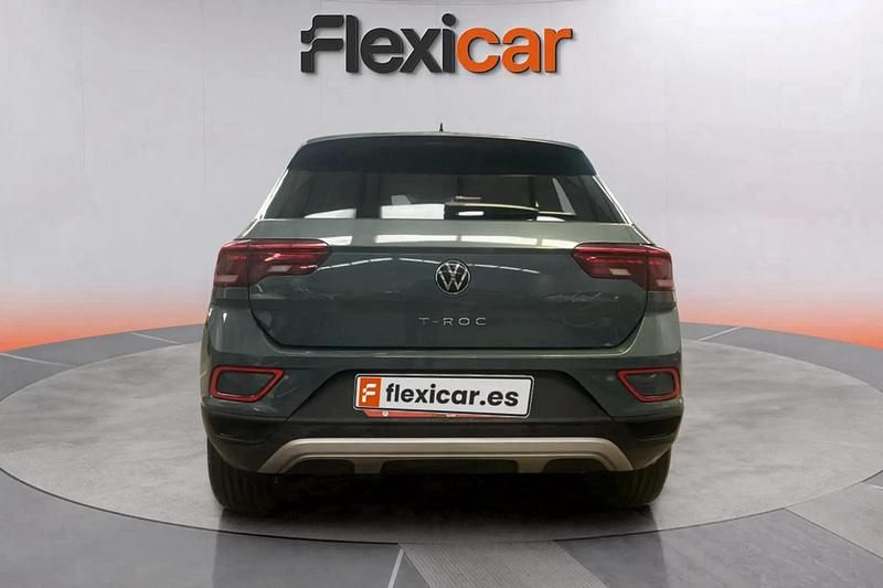 Usado VW T-Roc Life 150 CV (110 kW) 2023 Azul SUV