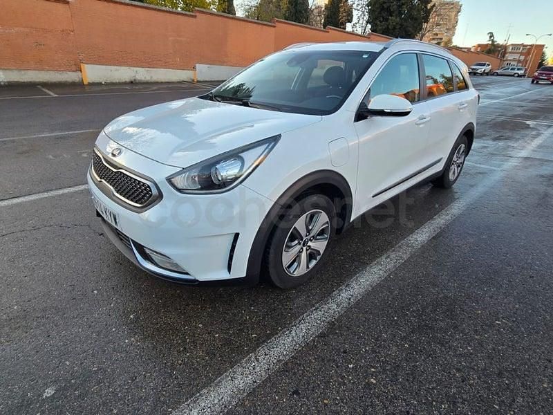 Usado Kia Niro 141 CV (103 kW) 2019 Blanco SUV