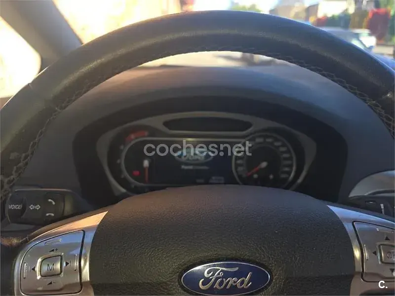 Usado Ford S-MAX Titanium 140 CV (102 kW) 2009 Gris / plata Monovolumen