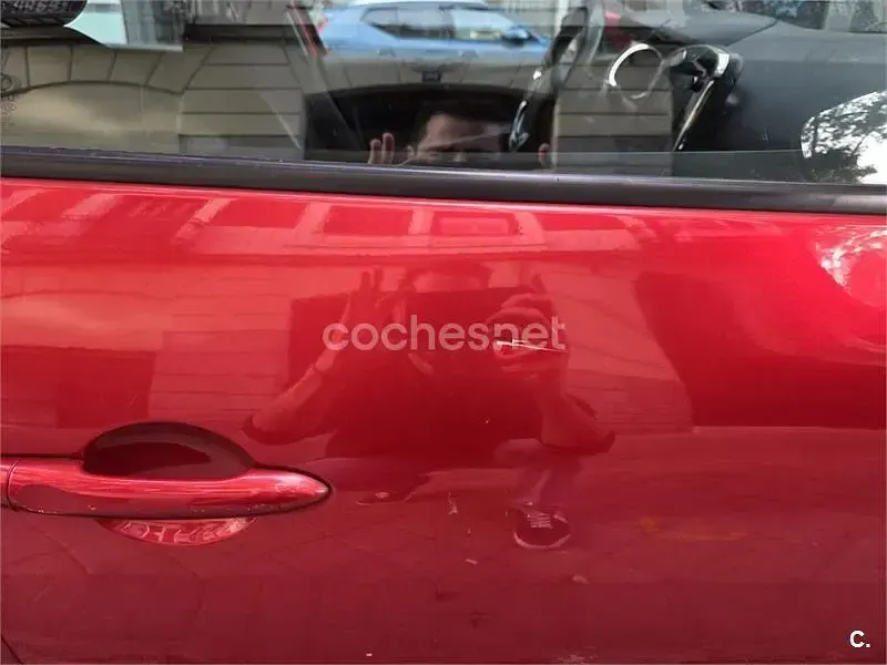 Usado Renault Clio 90 CV (66 kW) 2013 Rojo Familiar
