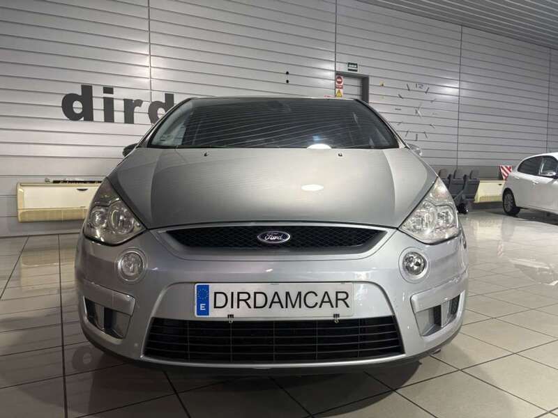 Usado Ford S-MAX Titanium 140 CV (102 kW) 2007 Plateado Monovolumen