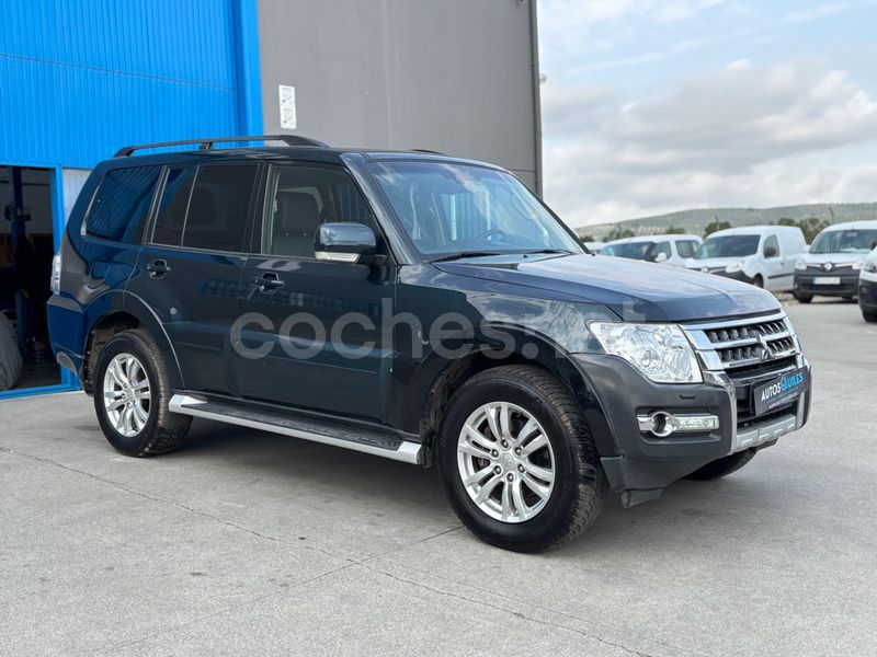 Usado Mitsubishi Montero 190 CV (139 kW) 2018 Verde SUV