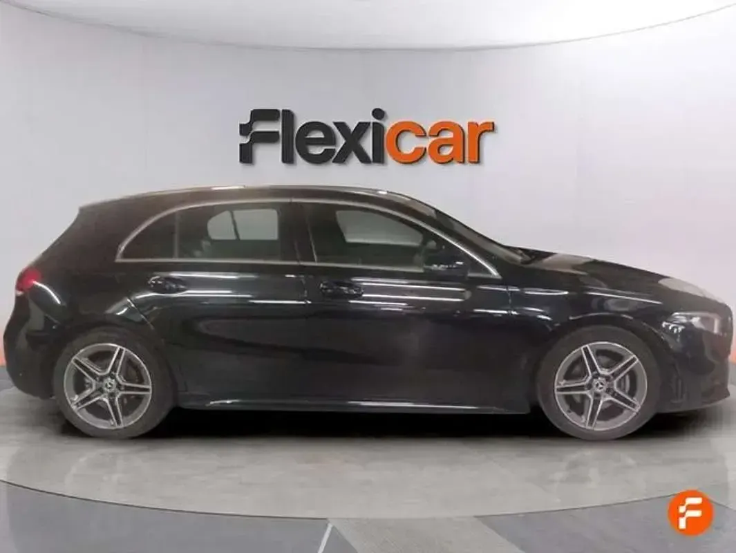 Usado Mercedes A180 136 CV (100 kW) 2021 Negro Berlina