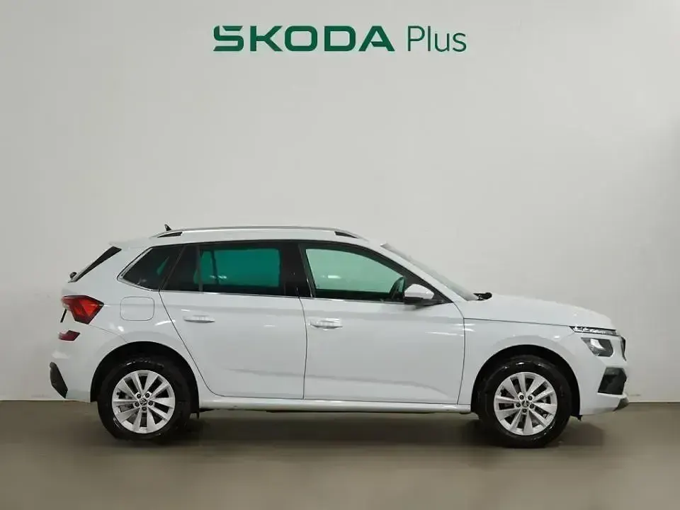 Usado Skoda Kamiq Selection 116 CV (85 kW) 2025 Blanco SUV