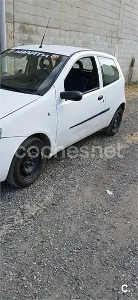 Usado Fiat Punto Active 60 CV (44 kW) 2004 Blanco Utilitario