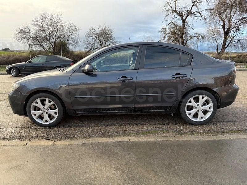 Usado Mazda 3 Sportive 143 CV (105 kW) 2008 Negro Berlina