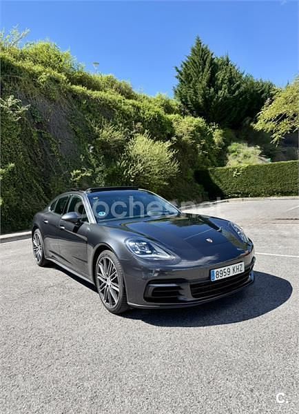 Begagnad Porsche Panamera 4 330 HK (242 kW) 2019 Svart Sedan
