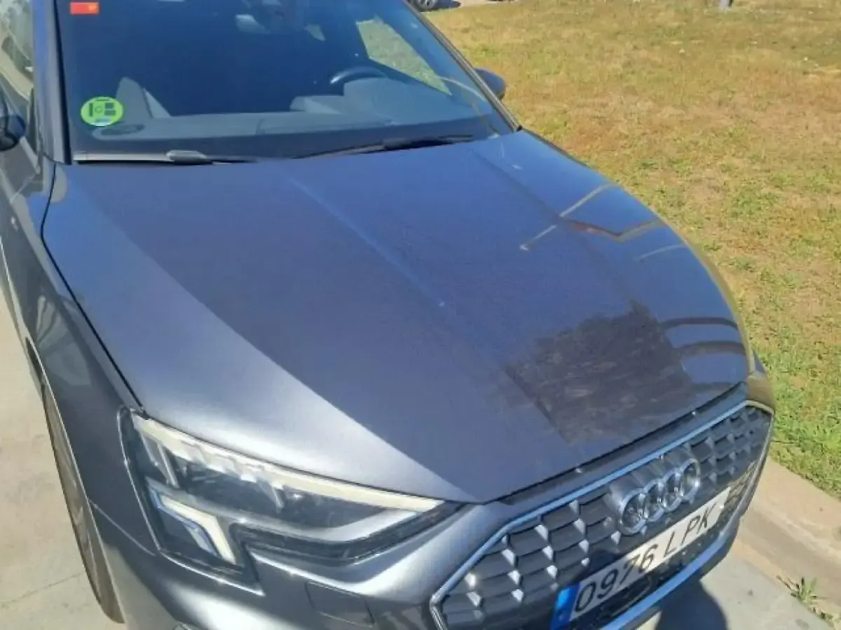Usado Audi A3 116 CV (85 kW) 2021 Gris/plata Berlina