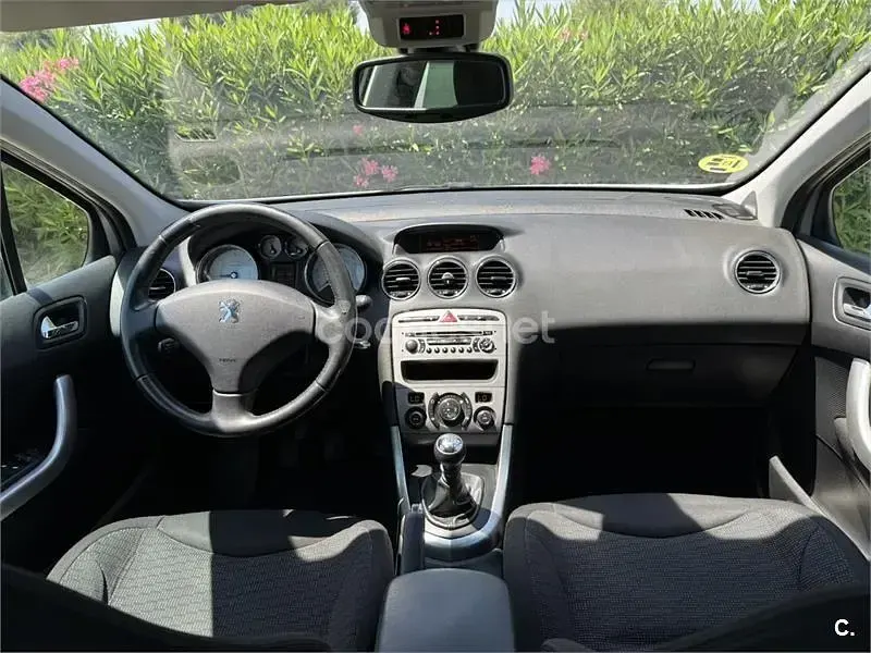 Usado Peugeot 308 SW Premium 110 CV (80 kW) 2009 Gris / plata Familiar